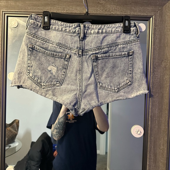 Pacsun highrise festival Jean shorts - Picture 2 of 3